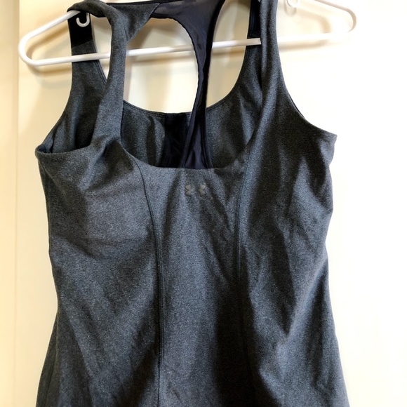 Under Armour Sleeveless Workout Top - Picture 2 of 3